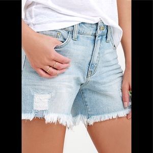 Lulus Code-Breaker light wash distressed Denim.